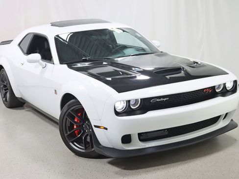 Used 2021 Dodge Challenger R/T Scat Pack image 6