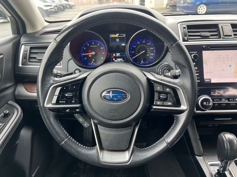Used 2018 Subaru Outback 2.5i Limited AWD/4WD image 23