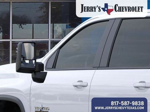 New 2026 Chevrolet Silverado 3500 LT image 14