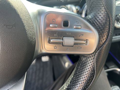 Certified 2021 Mercedes-Benz GLB 35 AMG 4MATIC image 20