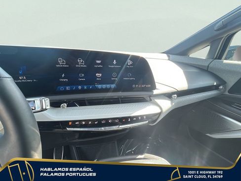 Used 2025 Cadillac Optiq Sport 2 w/ LPO, Floor Liner Package AWD/4WD image 18