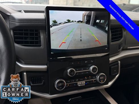 Used 2024 Ford Expedition Max XLT image 9