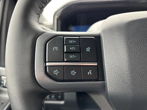 New 2025 Ford F250 Lariat w/ Black Appearance Package image 22