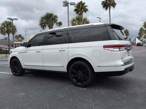 Used 2022 Lincoln Navigator L Reserve AWD/4WD image 6