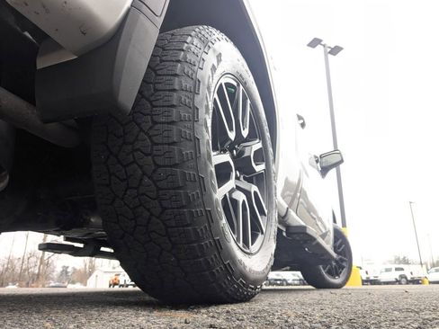 Used 2022 GMC Sierra 1500 Elevation w/ Preferred Package image 36