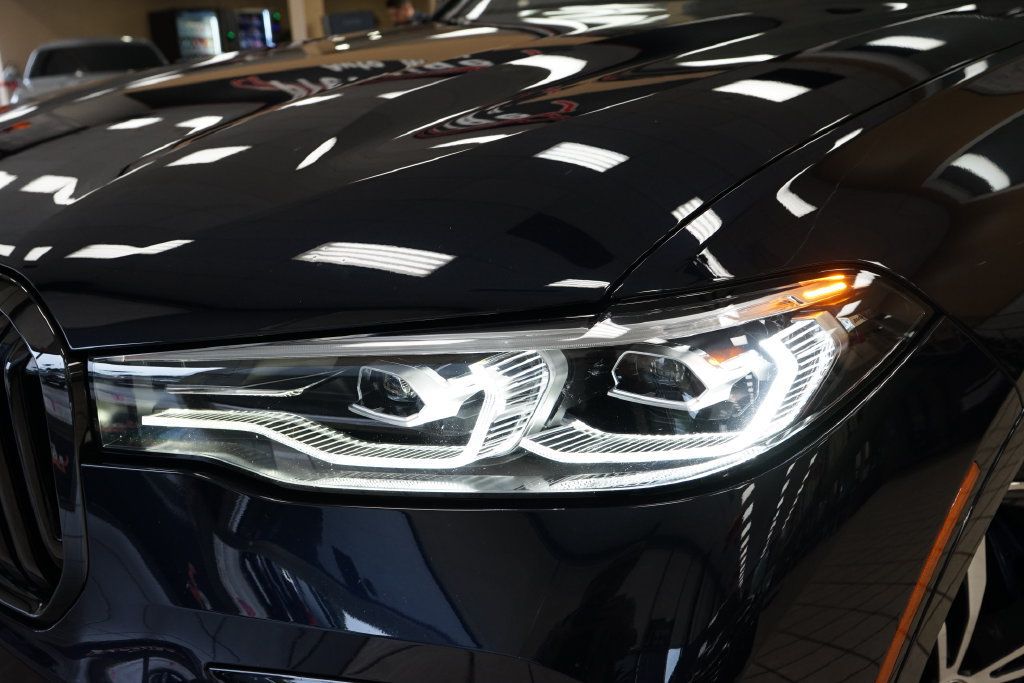 Used 2022 BMW X7 xDrive40i w/ M Sport Package AWD/4WD image 26