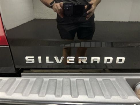 Certified 2018 Chevrolet Silverado 1500 High Country image 33