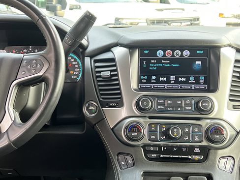 Used 2017 Chevrolet Tahoe LT w/ Luxury Package image 30