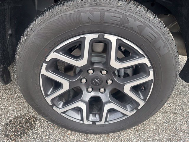 Used 2026 RAM 1500 Laramie AWD/4WD image 5