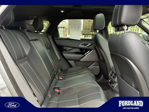 Used 2019 Land Rover Range Rover Velar R-Dynamic SE AWD/4WD image 18