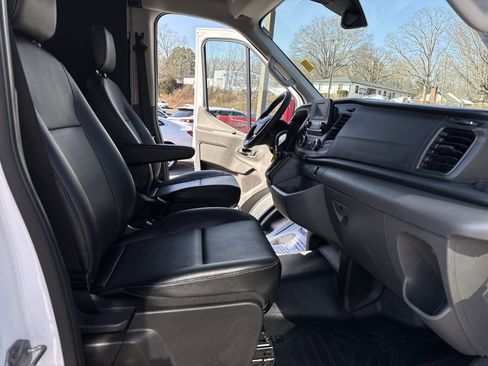 Used 2023 Ford Transit 250 Medium Roof w/ Load Area Protection Package image 30