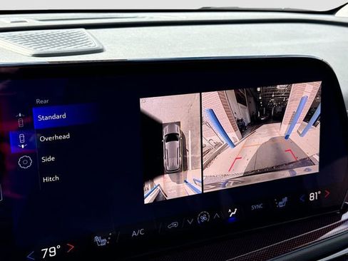 New 2026 Chevrolet Traverse Z71 w/ Enhanced Driving Package AWD/4WD image 15