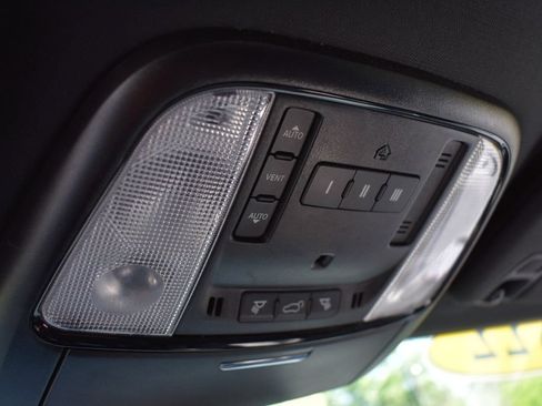Used 2022 Dodge Durango R/T AWD/4WD image 27