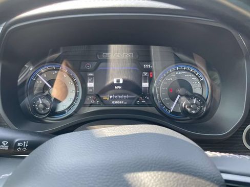 Used 2022 RAM 1500 Limited AWD/4WD image 26