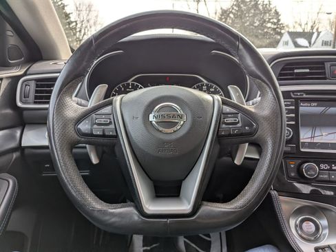 Used 2016 Nissan Maxima SR w/ Midnight Edition image 15