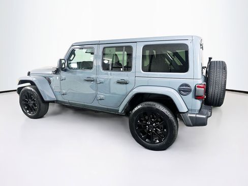 Used 2024 Jeep Wrangler Unlimited Sahara AWD/4WD image 5
