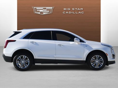 Certified 2022 Cadillac XT5 Premium Luxury w/ Technology Package image 6