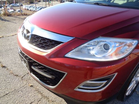 Used 2010 MAZDA CX-9 Grand Touring w/ Moonroof & Bose Audio Pkg image 9