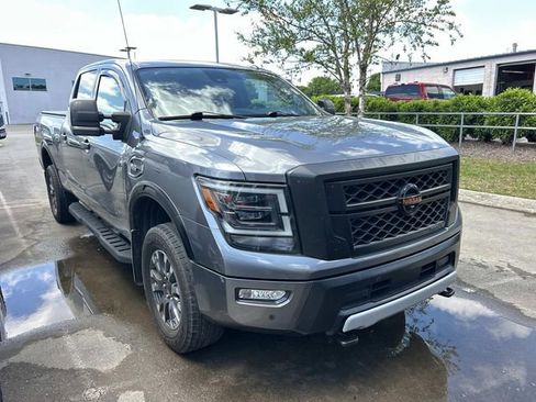 Used 2021 Nissan Titan PRO-4X w/ Pro-4x Convenience Package AWD/4WD image 2