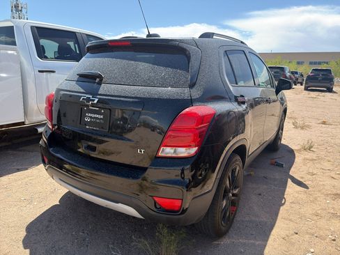 Used 2019 Chevrolet Trax LT w/ Redline Edition FWD image 4