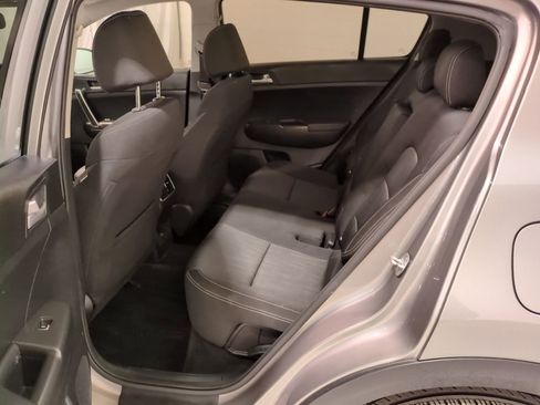 Used 2020 Kia Sportage LX image 13