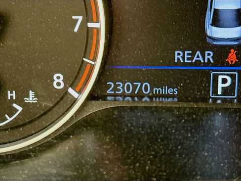 Used 2025 Nissan Altima 2.5 SV image 19