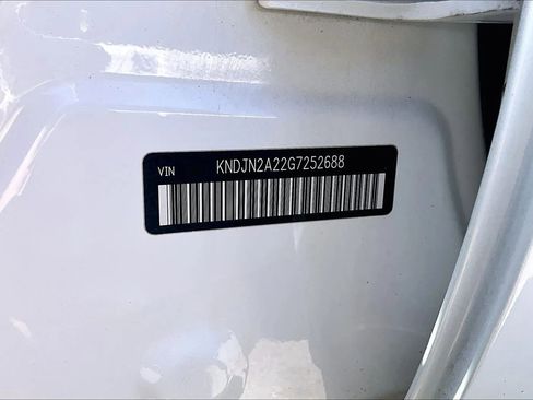 Used 2016 Kia Soul FWD image 24