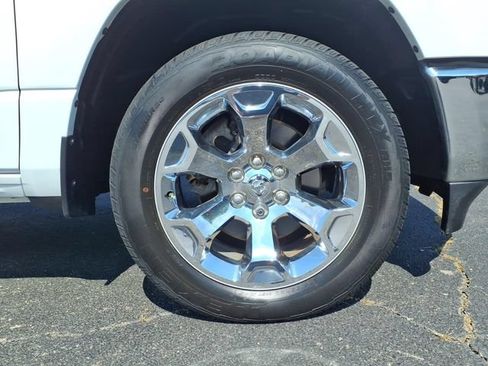 Used 2023 RAM 1500 Big Horn AWD/4WD image 9