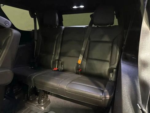 Used 2021 Chevrolet Tahoe High Country w/ Premium Package image 22