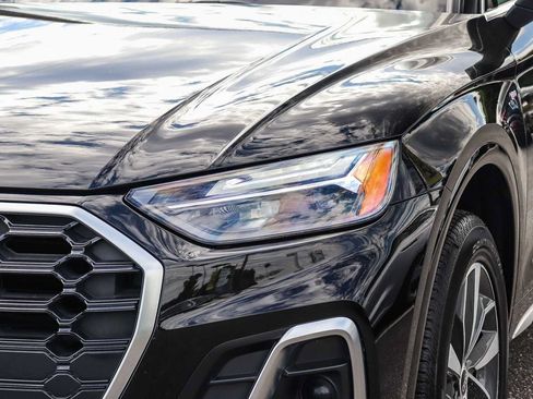 Used 2023 Audi Q5 2.0T Premium w/ Convenience Package AWD/4WD image 7