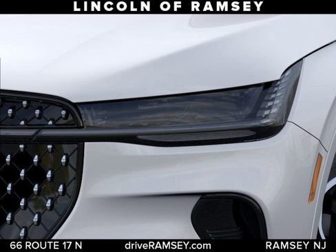 New 2026 Lincoln Nautilus Reserve AWD/4WD image 19