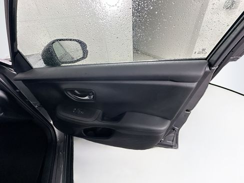 Used 2025 Honda HR-V LX image 30