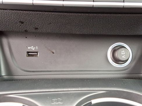 Used 2019 Audi A4 2.0T Premium w/ Convenience Package image 29