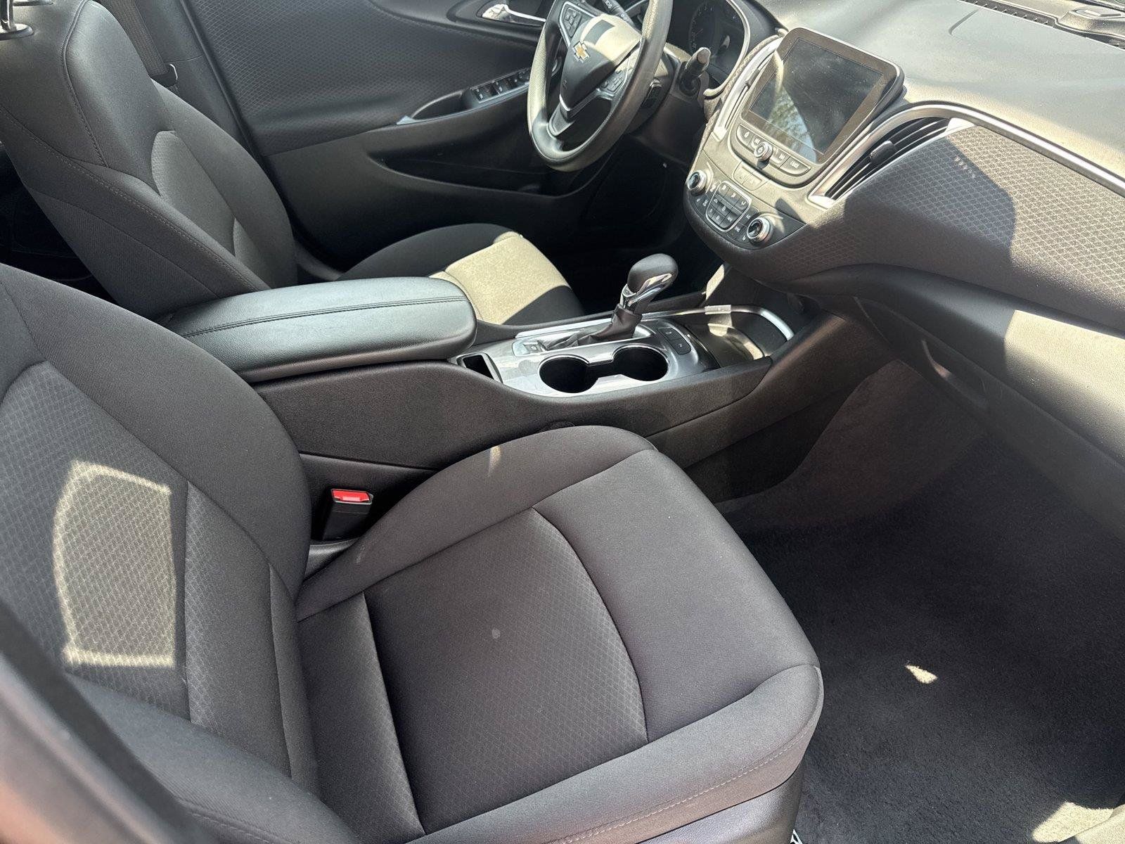 Used 2025 Chevrolet Malibu LT FWD image 27