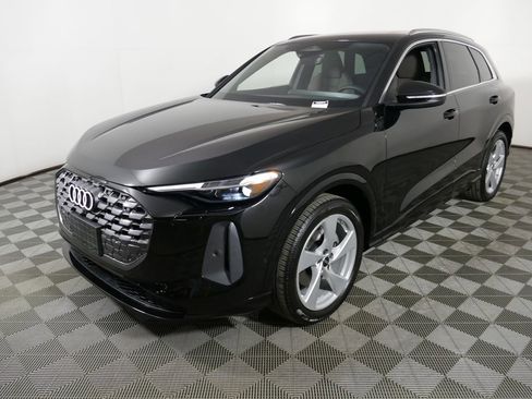 Used 2025 Audi Q5 Prestige AWD/4WD image 7