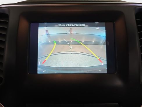 Used 2019 Jeep Cherokee Latitude Plus w/ Cold Weather Group image 25