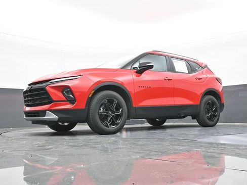 Used 2024 Chevrolet Blazer LT w/ Midnight/Sport Edition FWD image 57