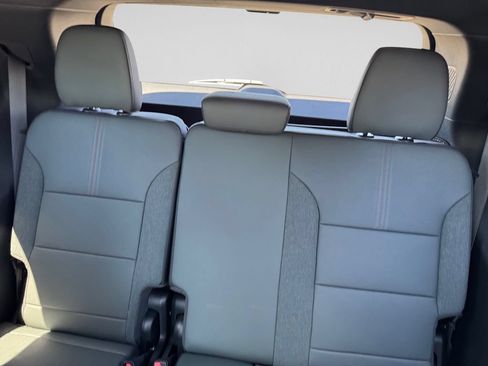 New 2026 GMC Acadia AT4 w/ Luxury Package AWD/4WD image 19