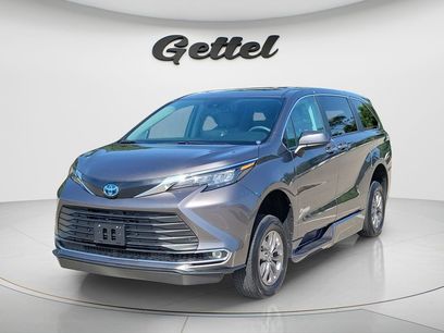 Used 2024 Toyota Sienna XLE