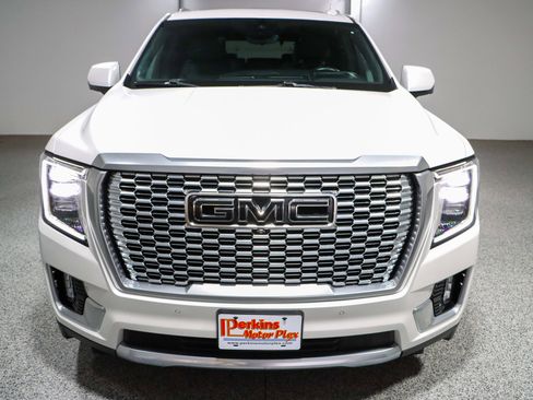 Used 2023 GMC Yukon Denali image 4