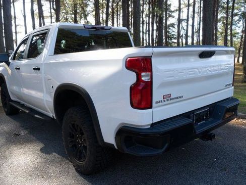 Used 2022 Chevrolet Silverado 1500 ZR2 w/ Technology Package image 5