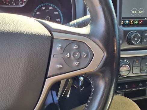 Used 2021 Chevrolet Colorado Z71 AWD/4WD image 34