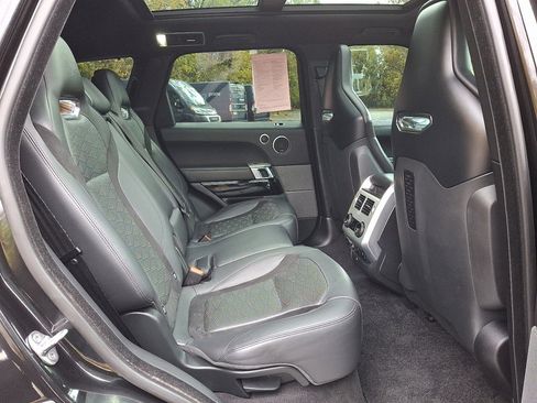 Used 2018 Land Rover Range Rover Sport SVR image 15