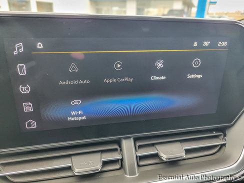 Used 2025 Chevrolet Trax RS w/ Driver Confidence Package image 13