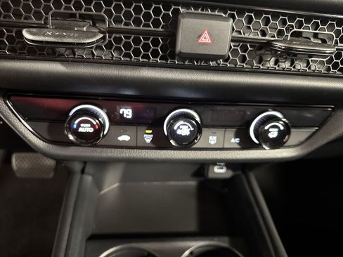 Used 2023 Honda HR-V LX image 26