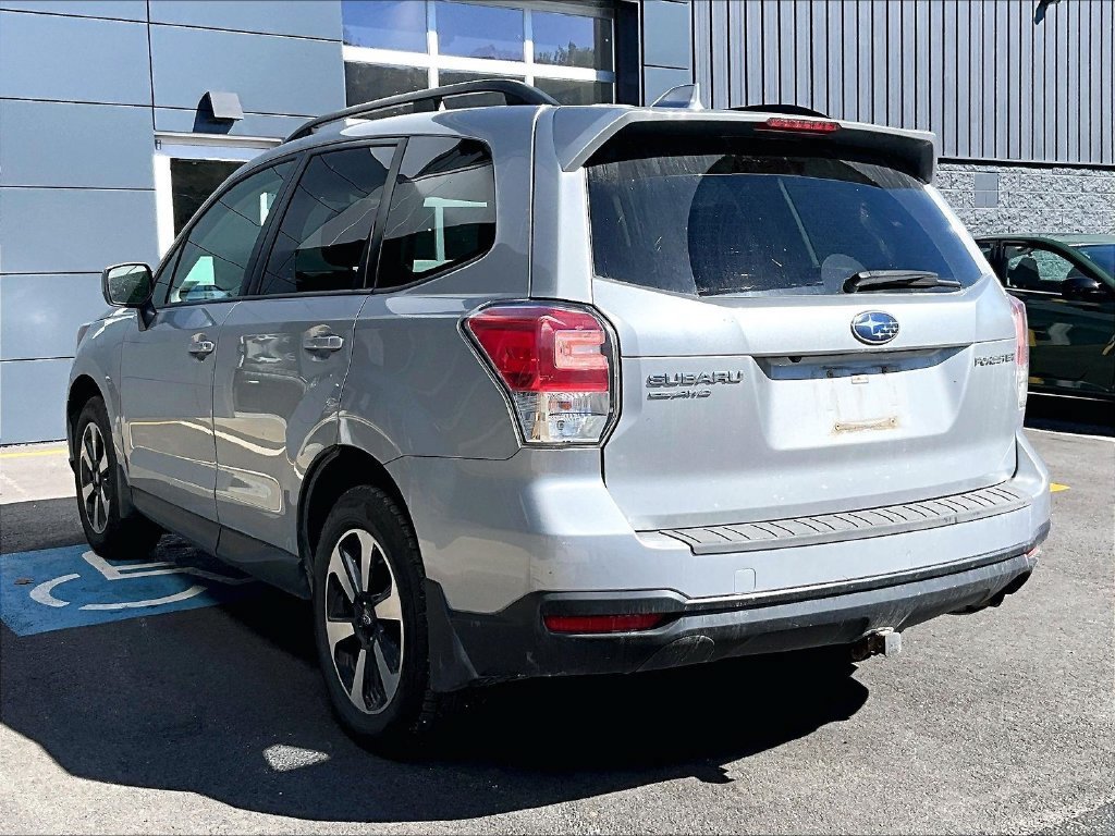 Used 2018 Subaru Forester 2.5i Premium AWD/4WD image 5