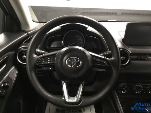 Used 2019 Toyota Yaris LE image 43