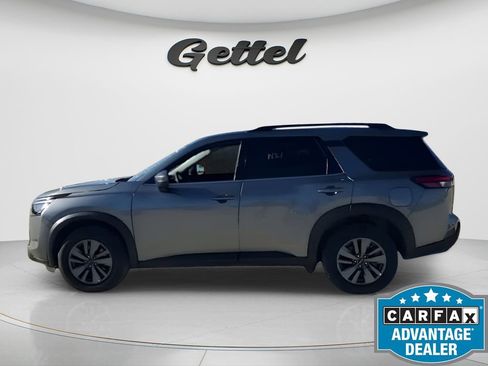 Used 2025 Nissan Pathfinder SV image 5