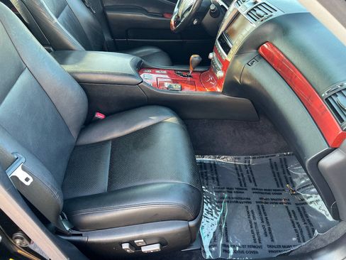 Used 2011 Lexus LS 460 AWD w/ Luxury Value Edition image 25