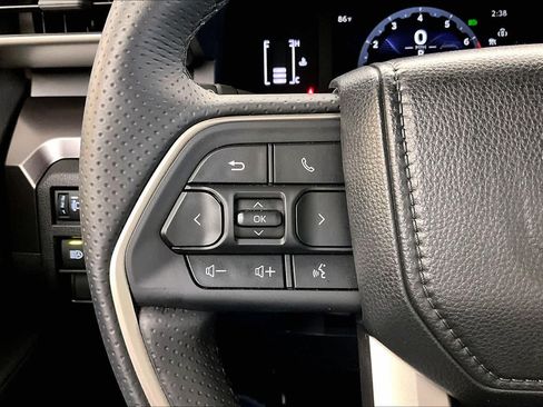 Used 2025 Toyota 4Runner SR5 RWD image 22